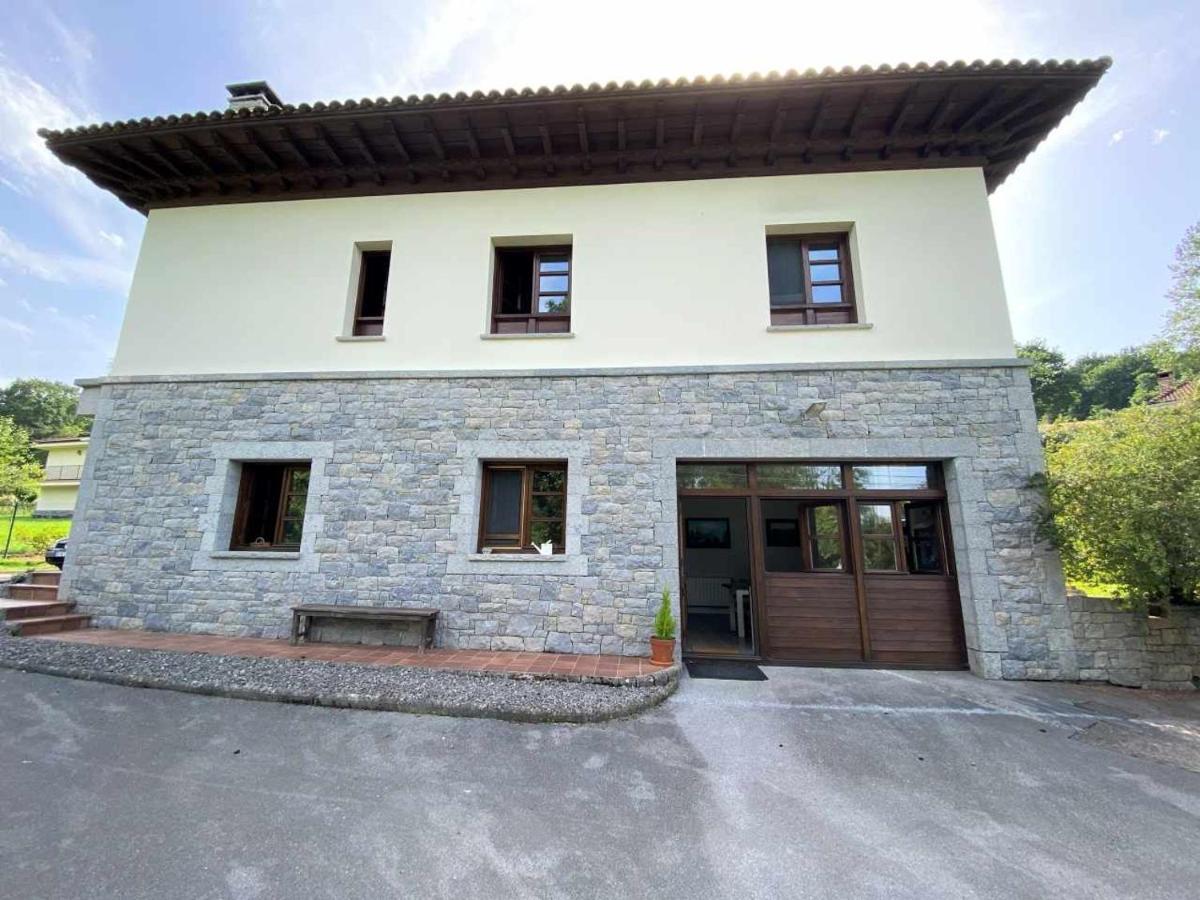 Casa De Los Carpinteros Arriondas Extérieur photo